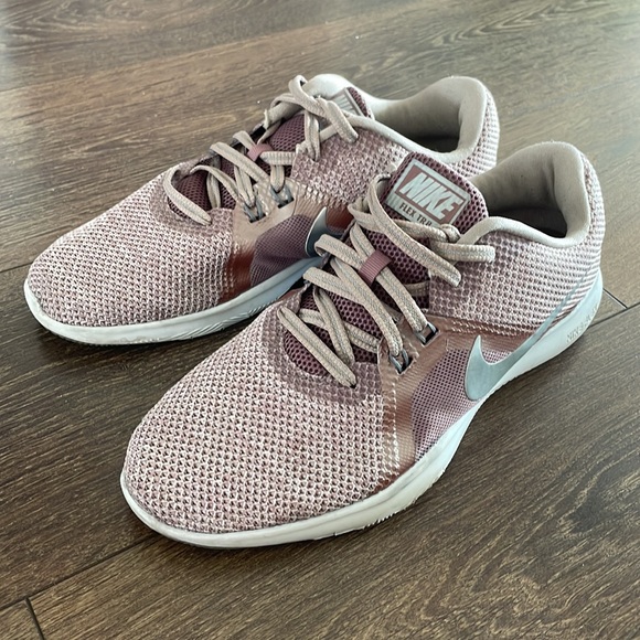 Nike Flex tr8 shoes for sale. Shipping price varies - Picture 2 of 4